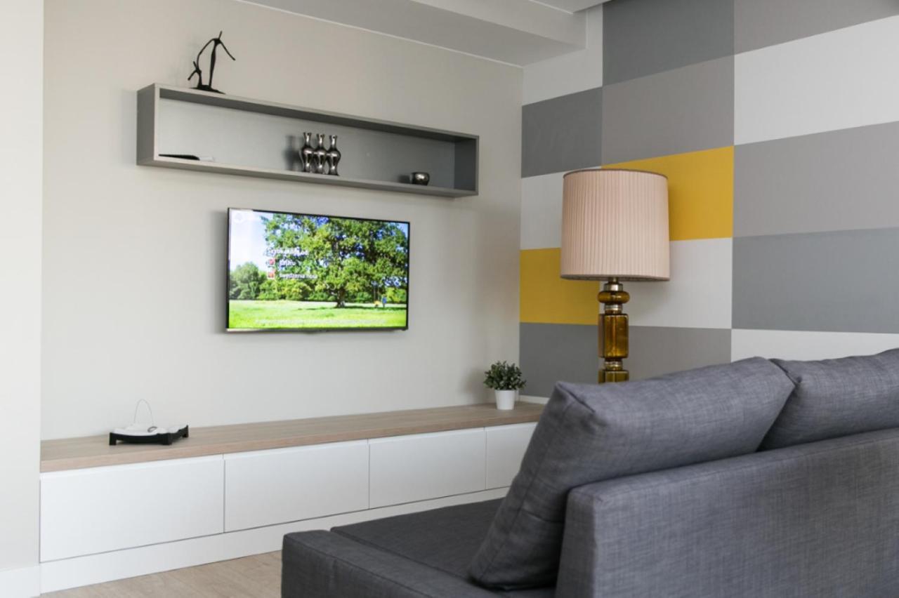 Wronia Apartments Varsovie Extérieur photo