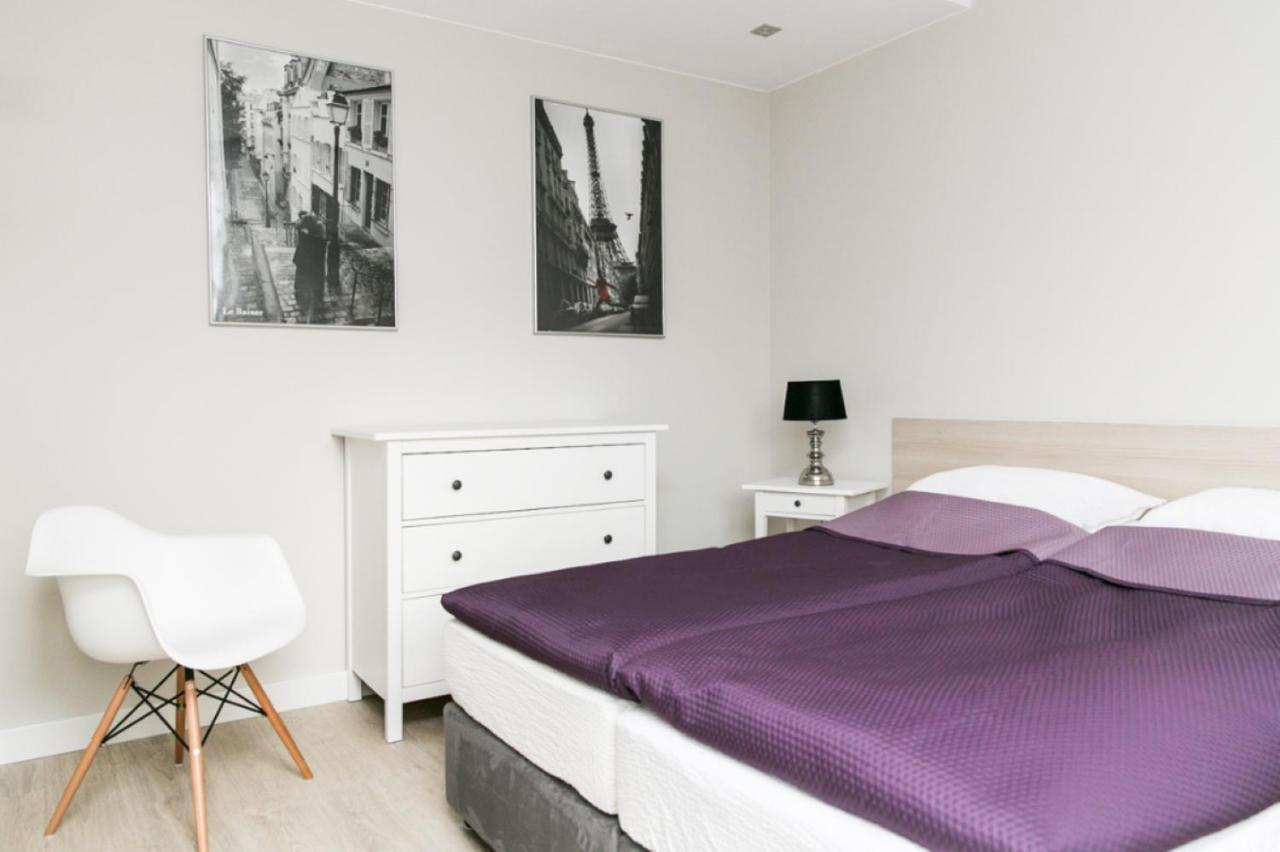 Wronia Apartments Varsovie Extérieur photo